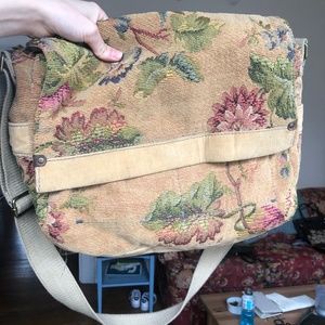Fossil Messenger Bag